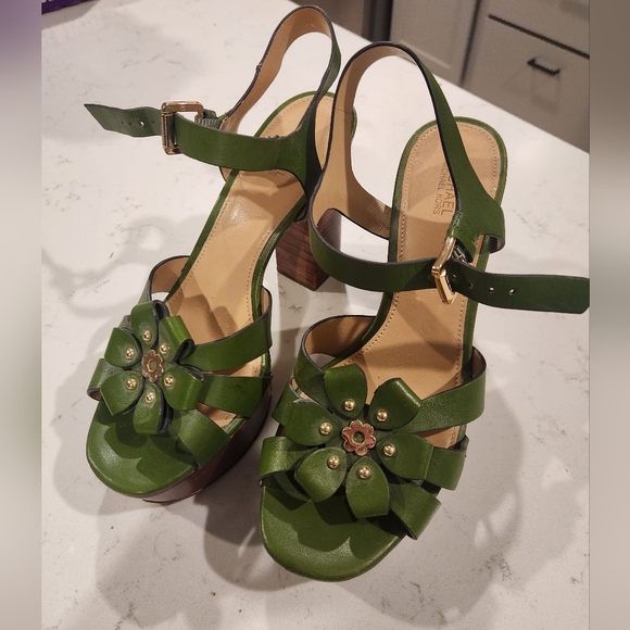Michael Kors Green Floral Heels, Size 7.5 - Picture 1 of 5